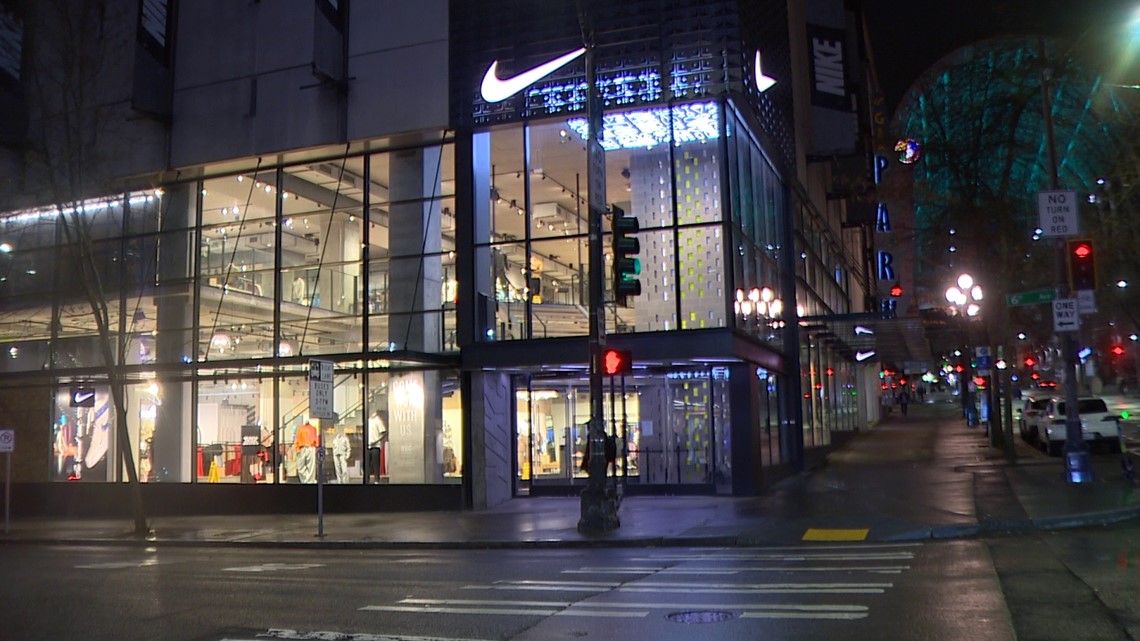 censura etc. violento Downtown Seattle Nike store closing Friday | king5.com