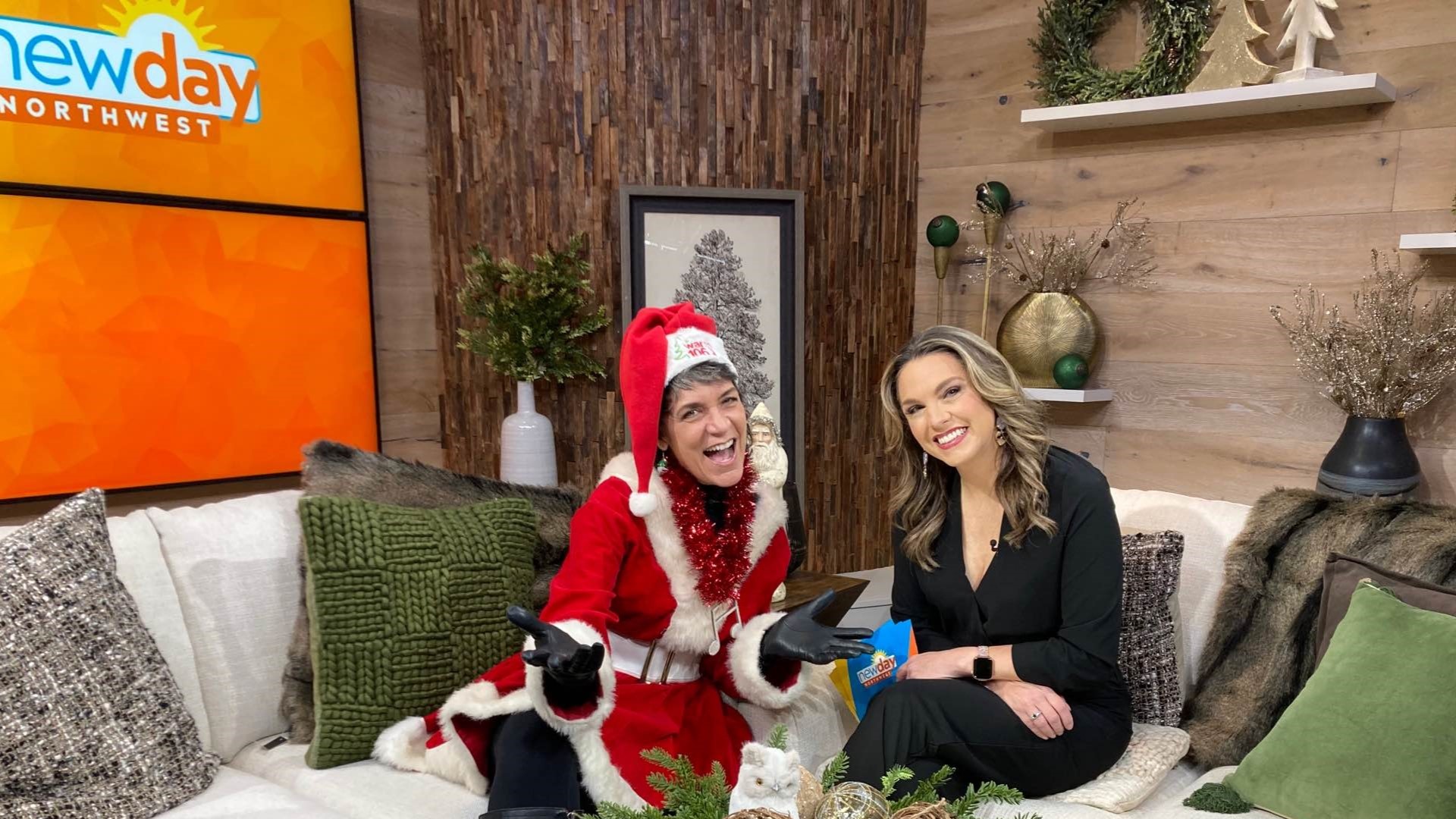 Shellie Hart from Warm 106.9 joined the show to chat about her favorite Christmas music. #newdaynw