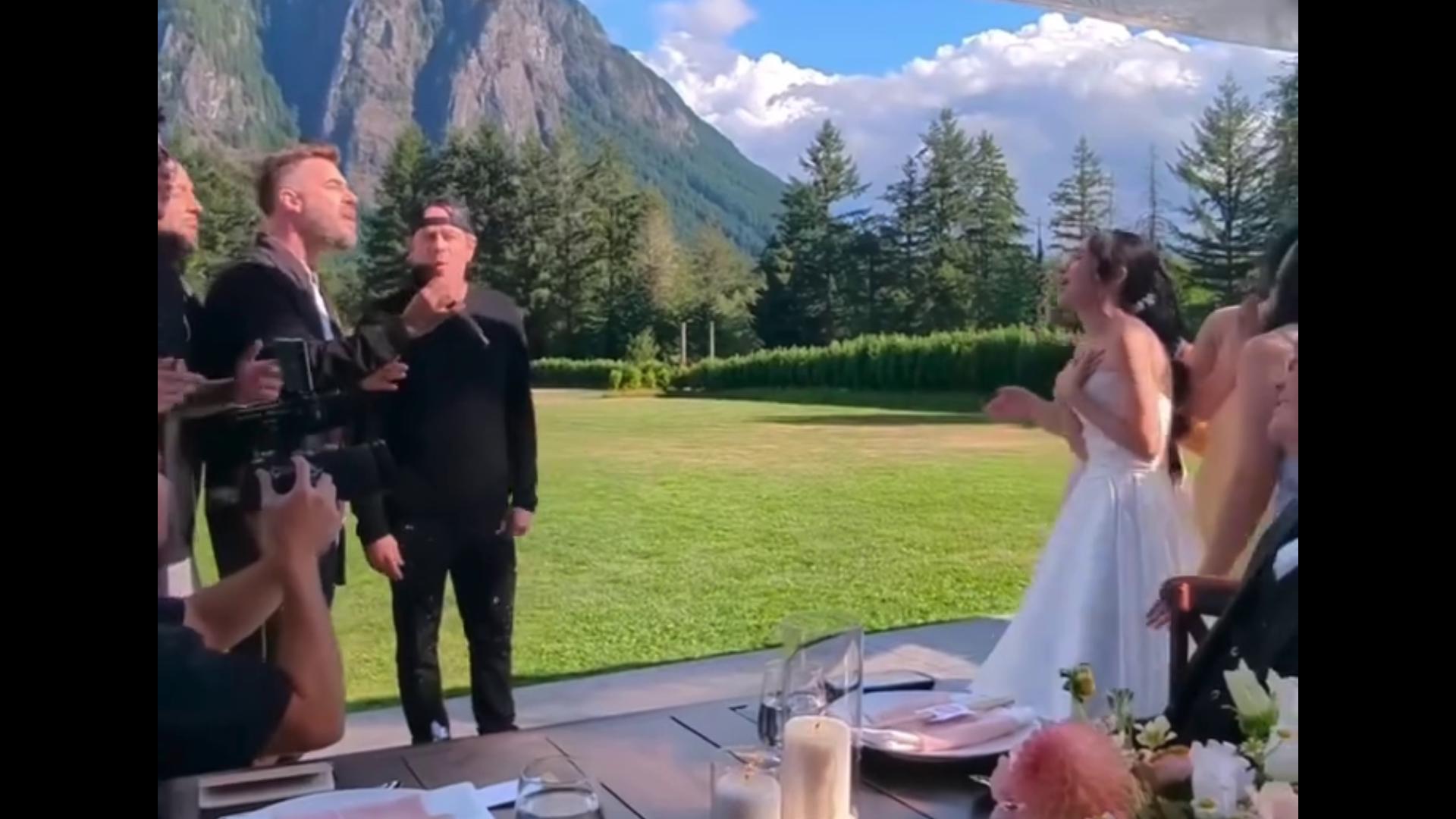 O-Town crashes fan’s wedding near Snoqualmie, sings ‘All or Nothing’ with bridal party