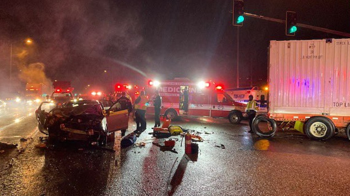 1 killed in Auburn crash