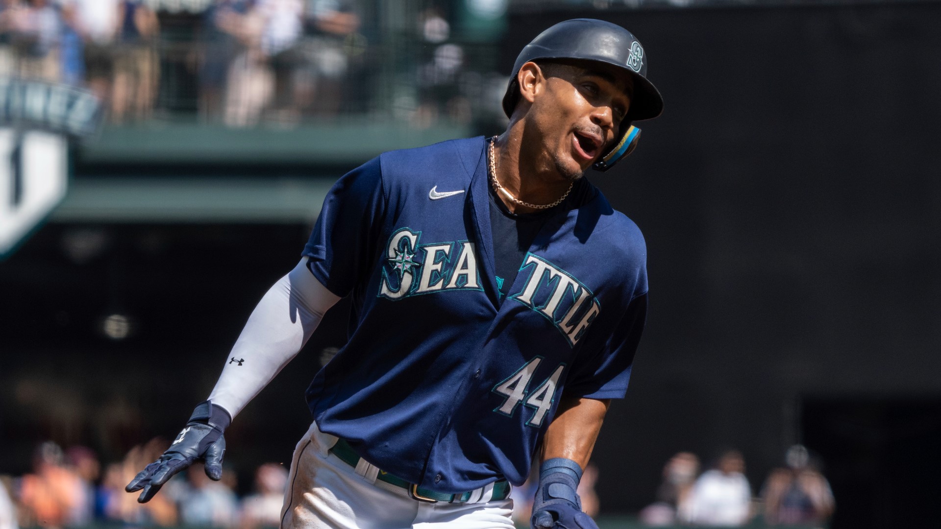 Julio Rodriguez to sign 14-year extension with Seattle Mariners