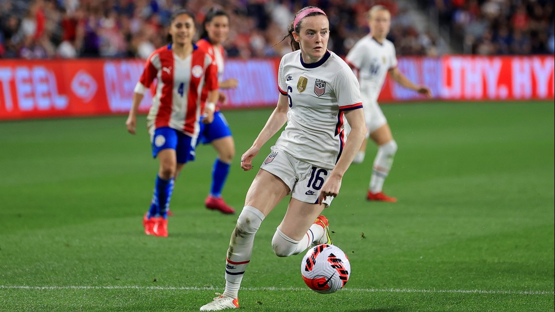 Rapinoe, Lavelle re-sign with OL Reign - Vimarsana News