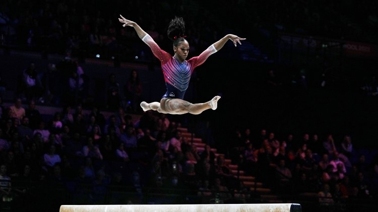 Auburn's Shilese Jones earns 3 medals, Jade Carey adds to medal haul at worlds