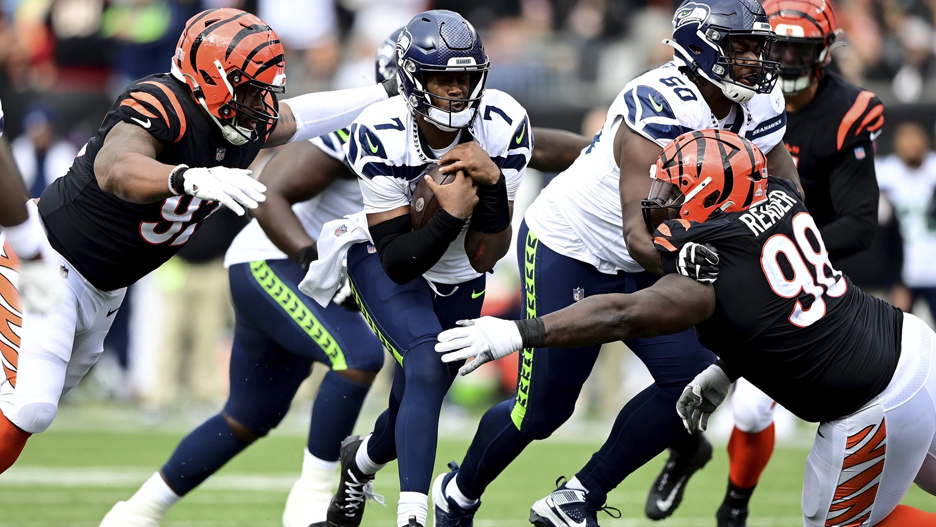 Seahawks looking to keep pressure on QBs after 11-sack performance