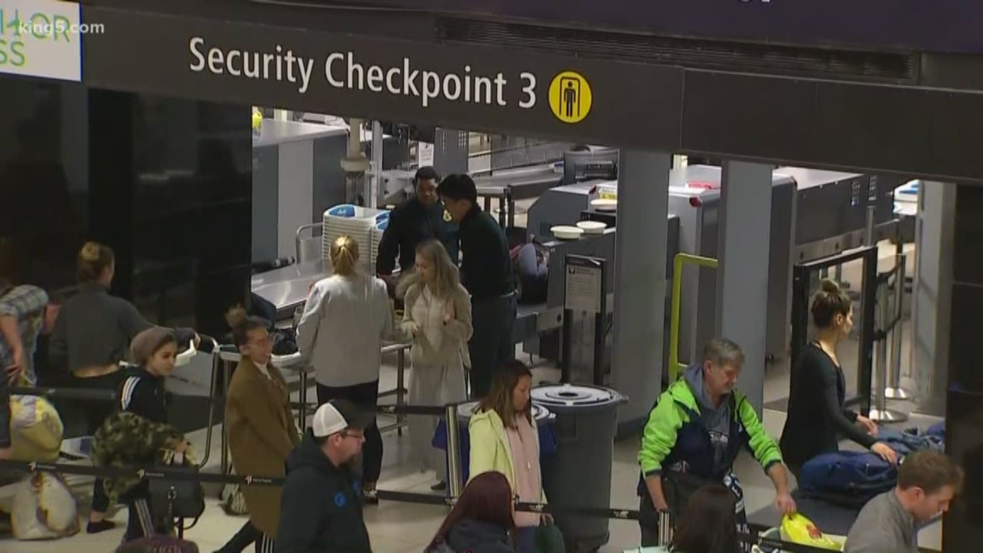 TSA tension grows as shutdown drags on, wait times stay average at Sea