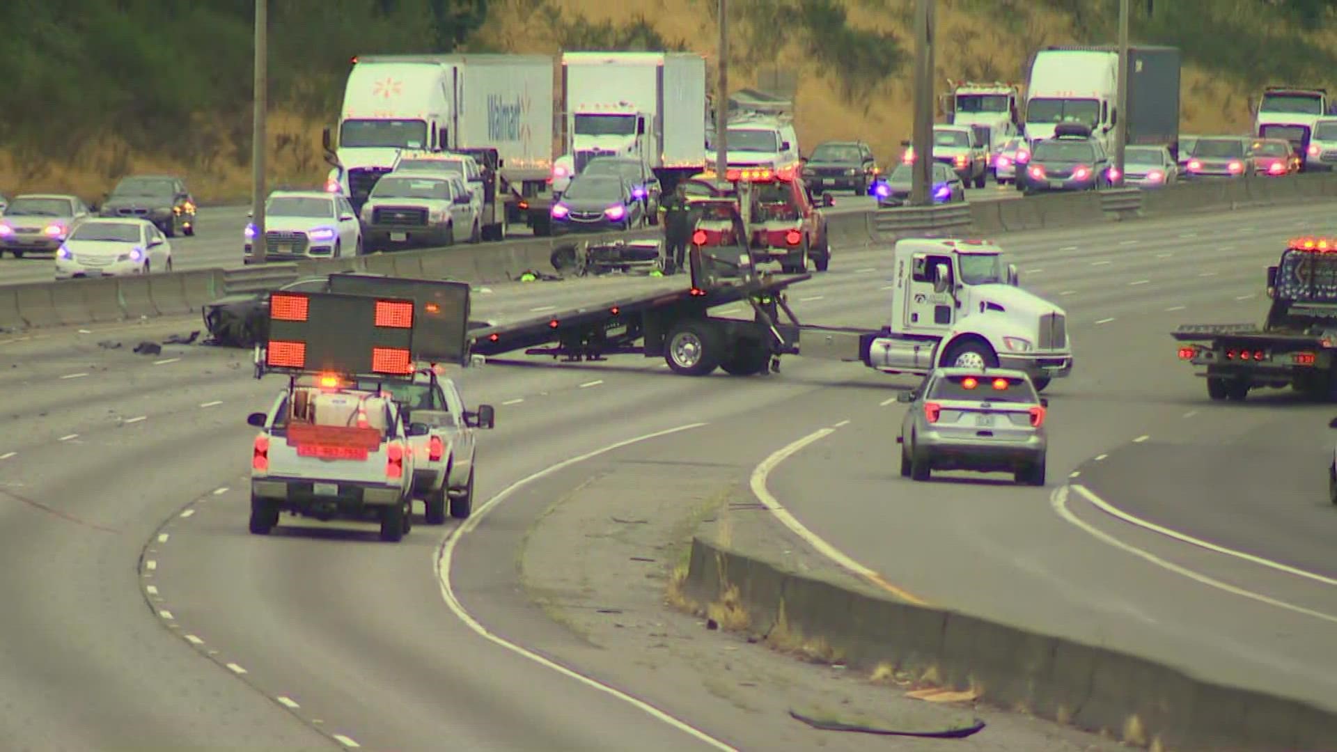 Multi Vehicle Crash Blocks All Lanes Of Southbound I 5 In Tacoma 0172