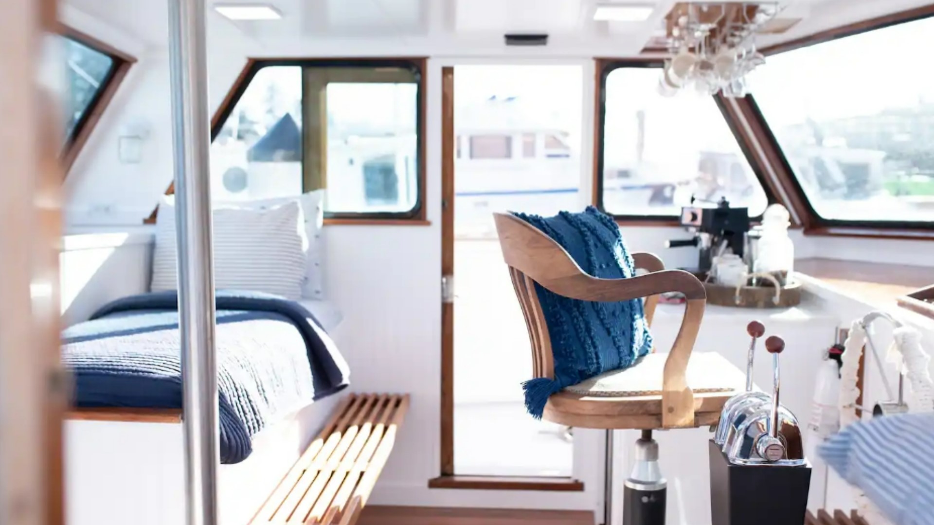Sleep aboard one of these 5 cute yachts, but don't call this a  'Boatel.' #k5evening
