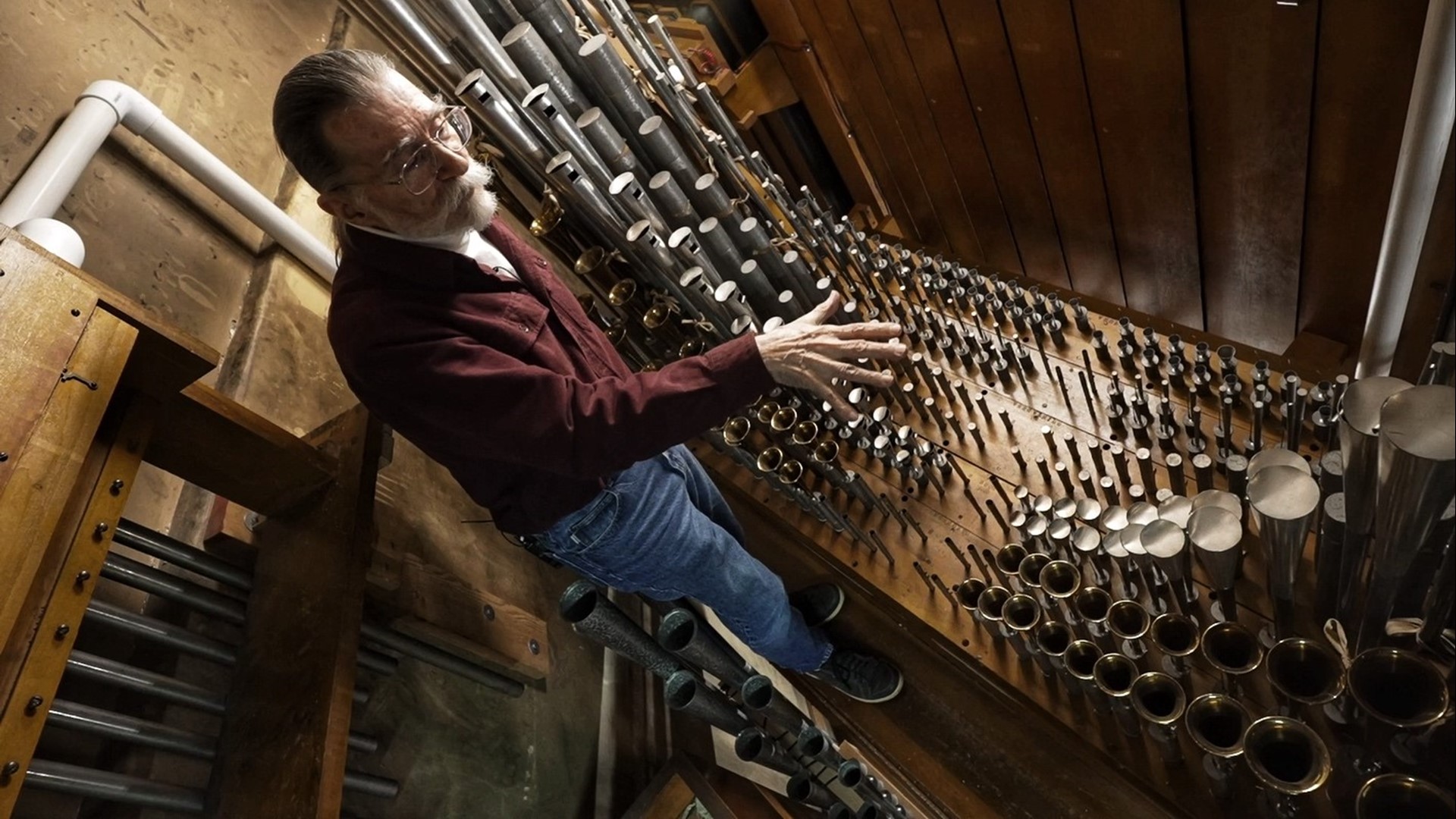 The organ is original to the theater when it opened in 1928. #k5evening