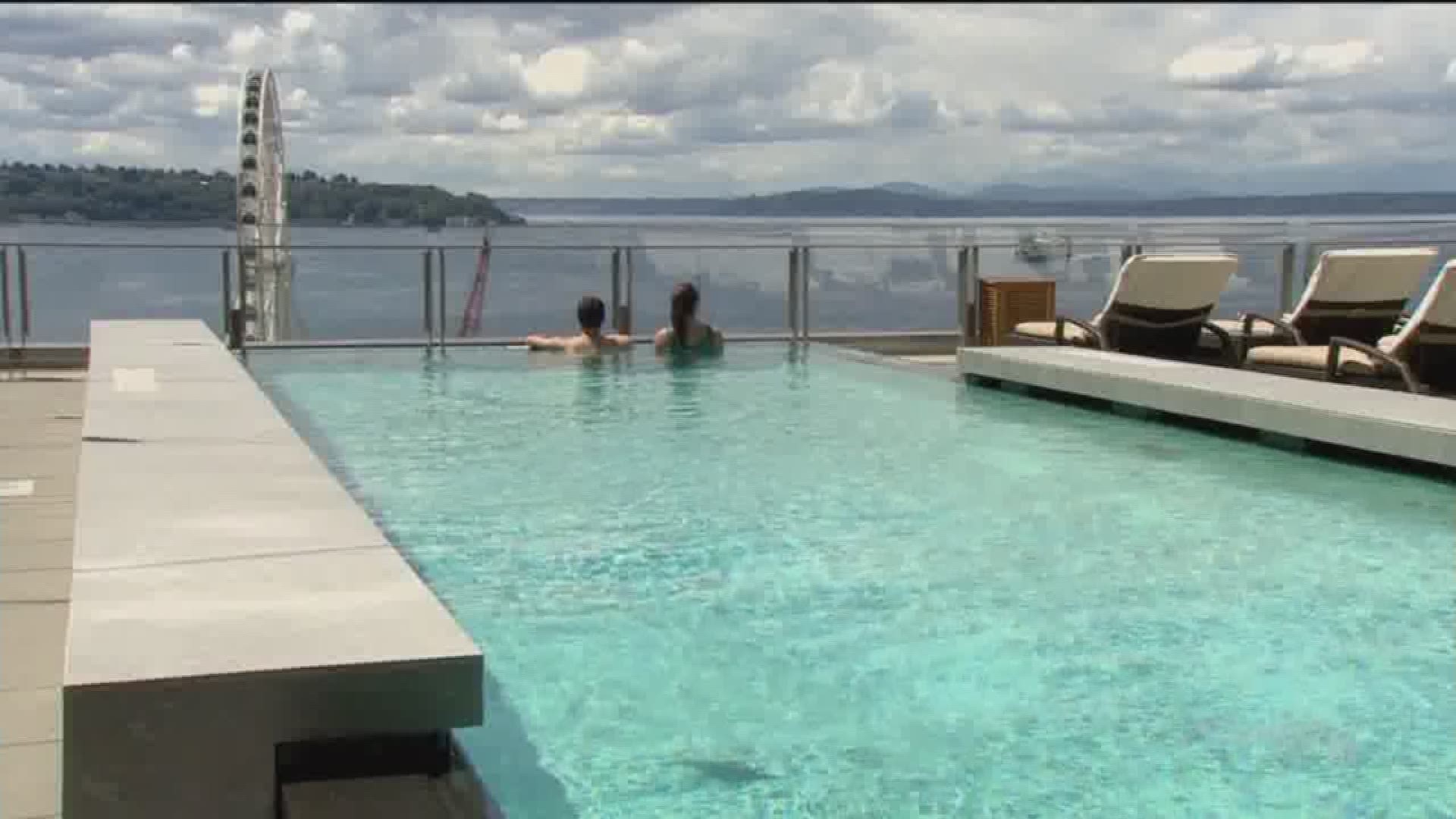 seattle hotels with pool and hot tub