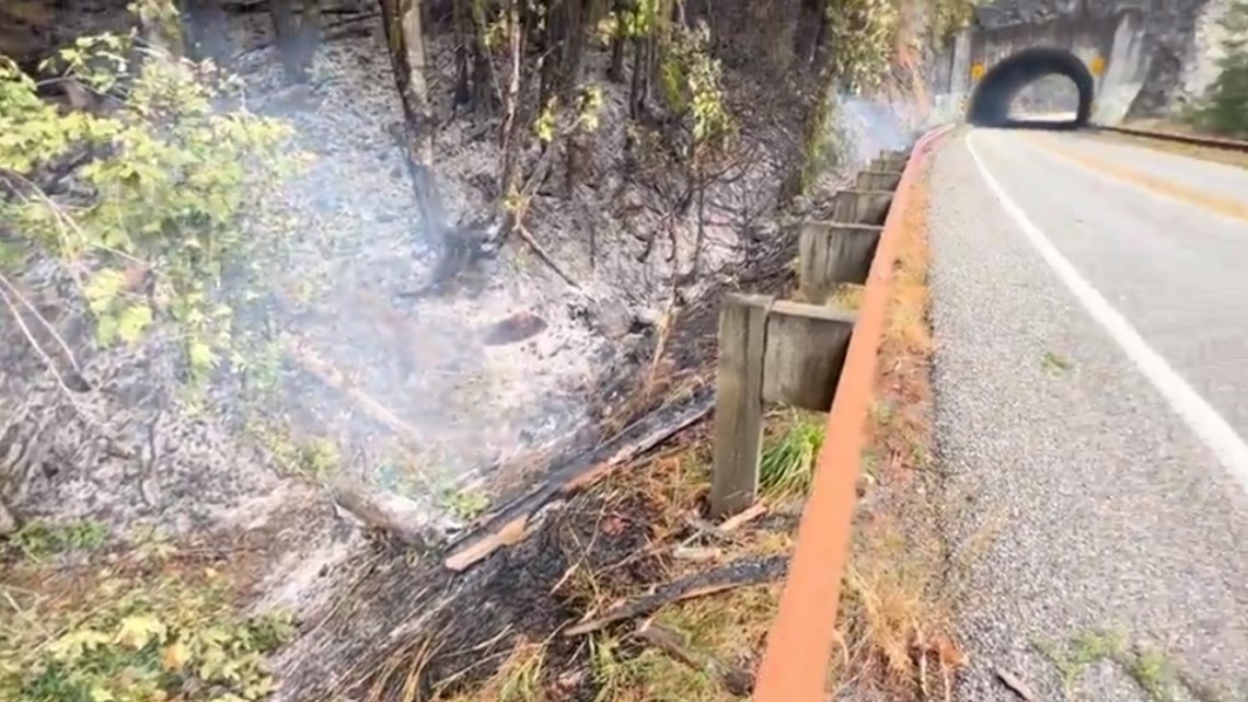 Bolt Creek Fire US 2 closed through weekend