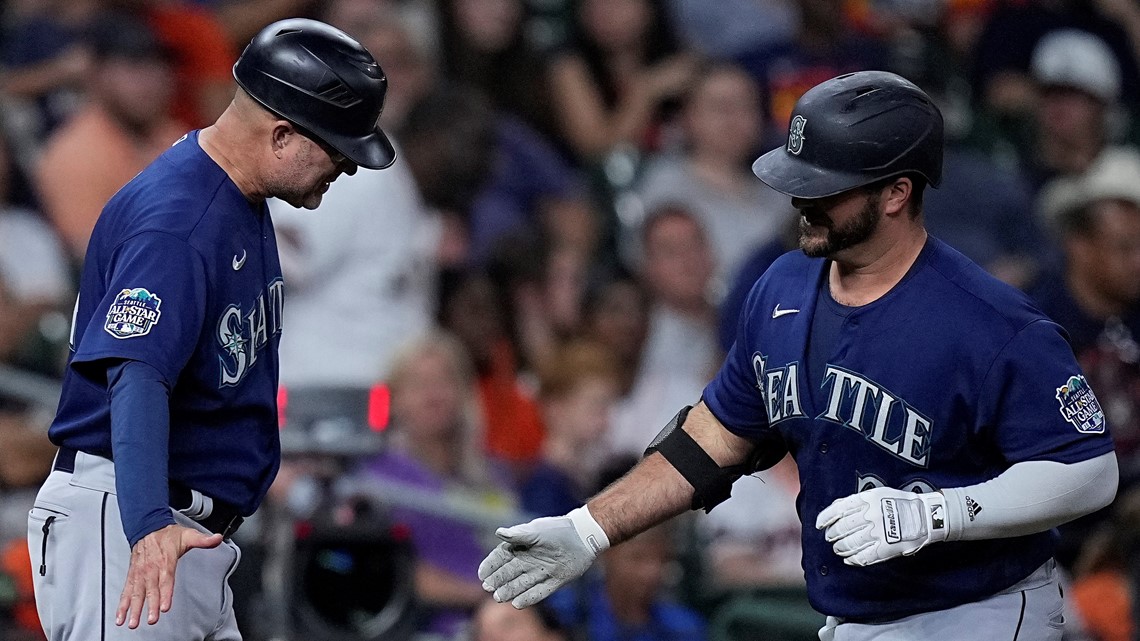 Luis Castillo throws 7 strong innings, Mike Ford clears bases in 9-run 4th,  Mariners pound Astros