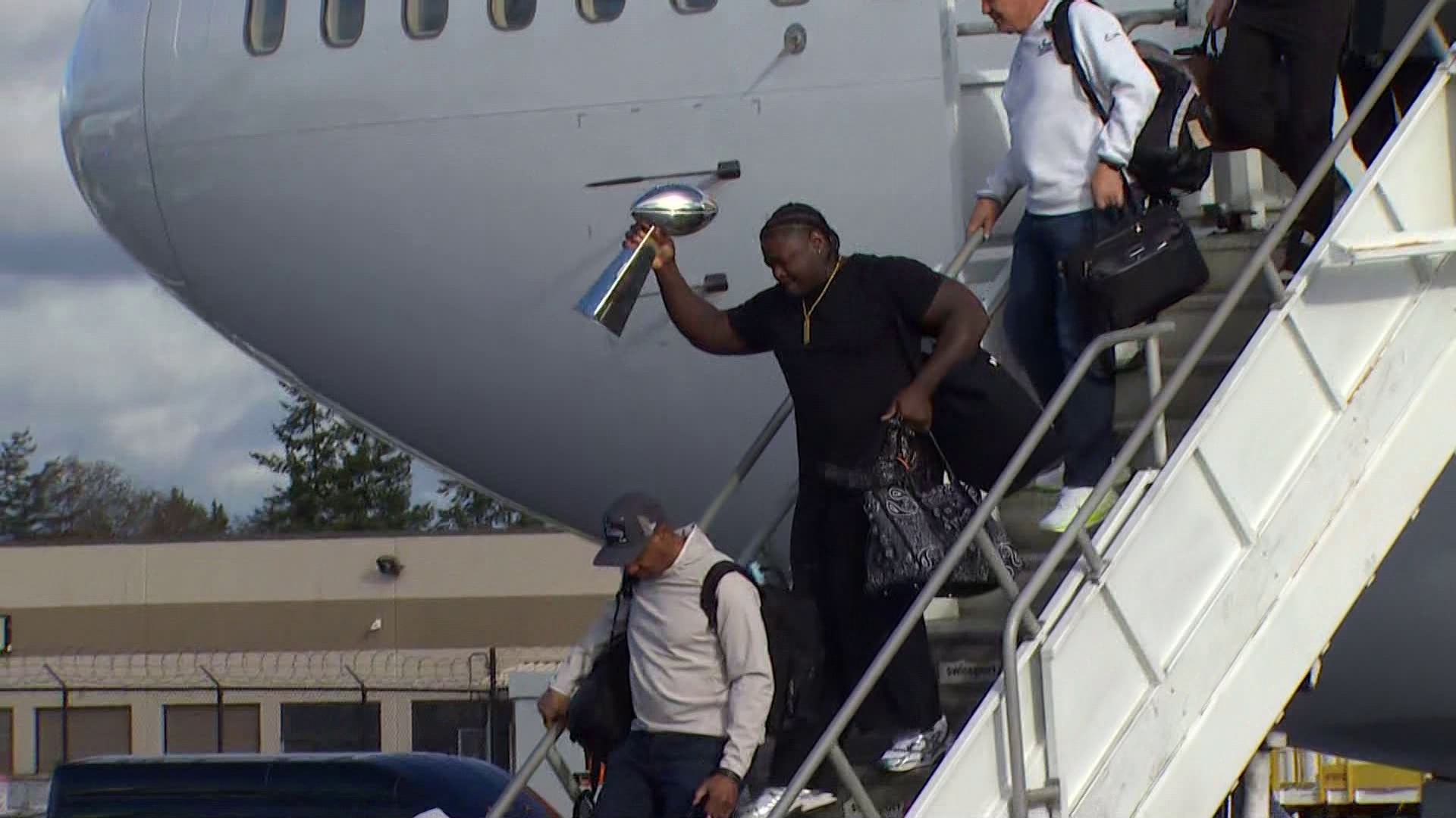 Seahawks return to Seattle following Super Bowl victory | king5.com