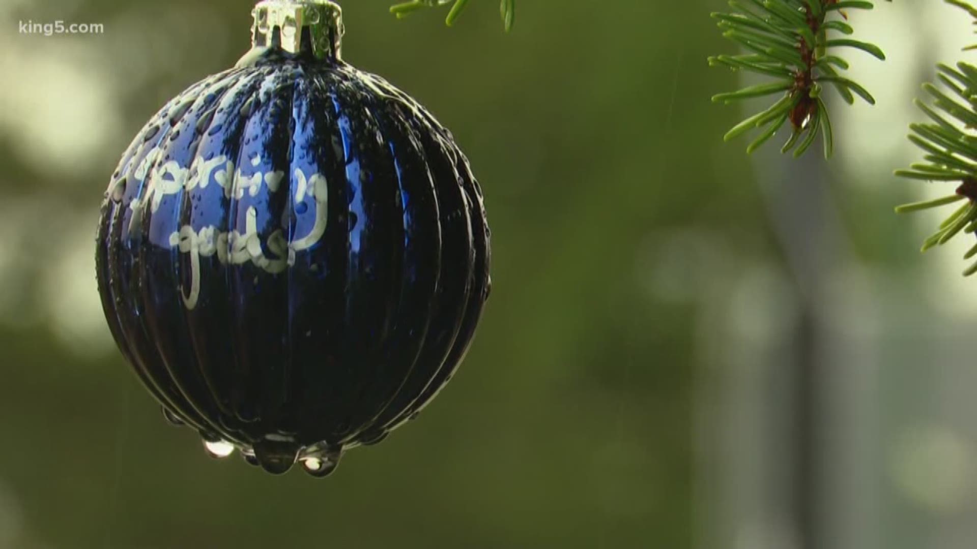 Two Maple Valley women have launched a project to make sure fallen officers aren’t forgotten during the holiday season.