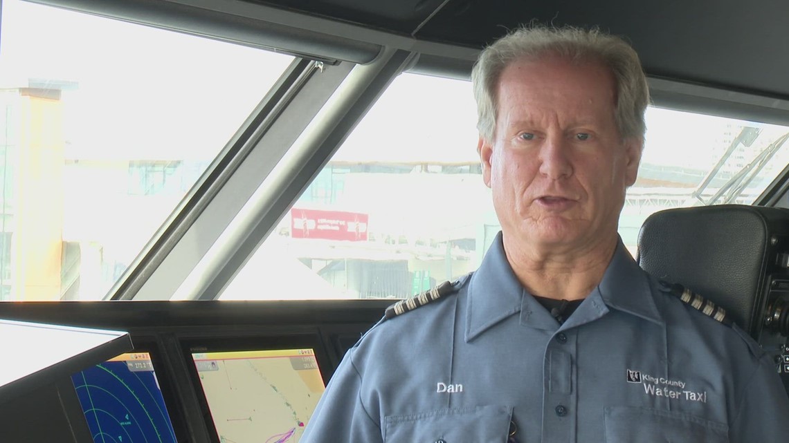 这位船长与两名船员和乘客一同阻止一艘失控驳船撞击西雅图海滨