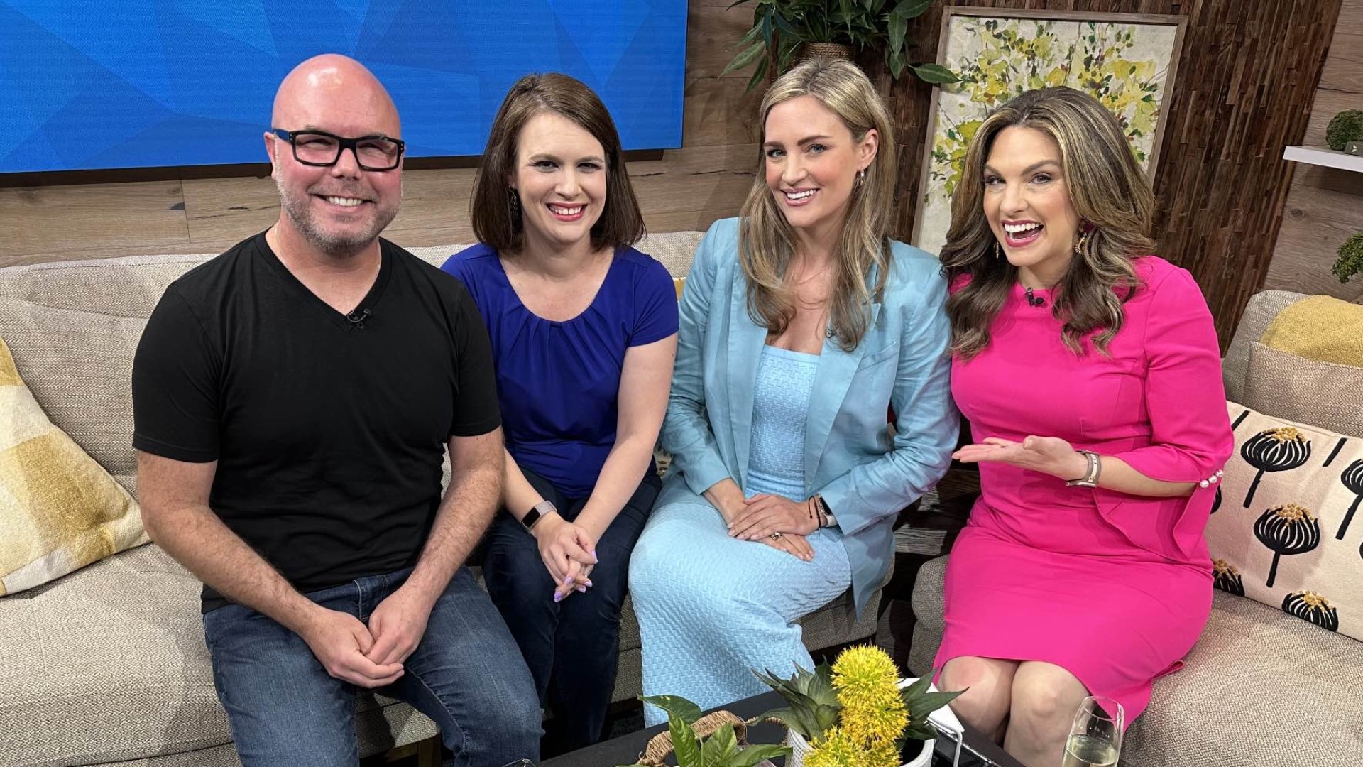 Amity is joined by former news anchor Travis Mayfield, reality contestant Brandie Bowman, and New Day Northwest Producer Rebecca Perry for Hot Topics.