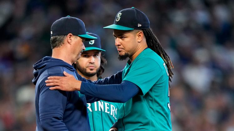 Inside the Mariners' clubhouse for a playoff-clinching celebration