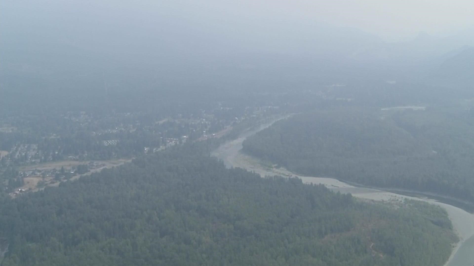 The Bolt Creek Fire near Grotto and Skykomish burned an estimated 8,000 acres as of Monday morning. Level 3 “go now” evacuation orders are in place for Index.