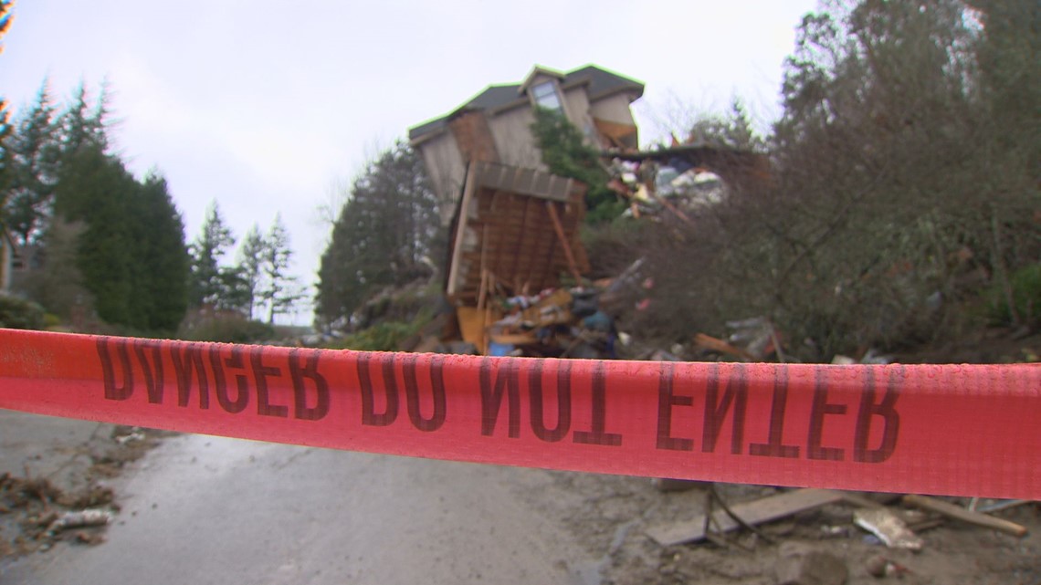 Bellevue police to patrol neighborhood of landslide - Vimarsana News