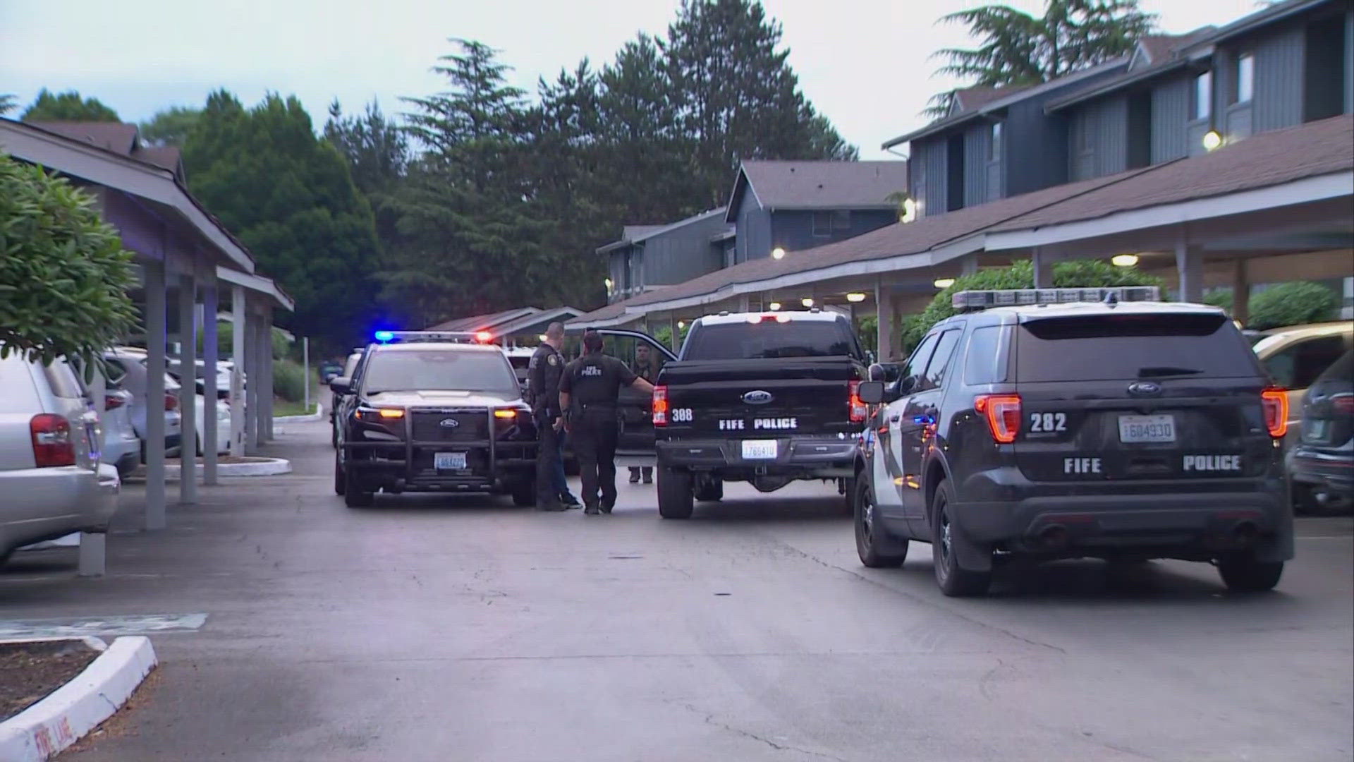 BREAKING: Police searching for suspect in Fife stabbing | king5.com