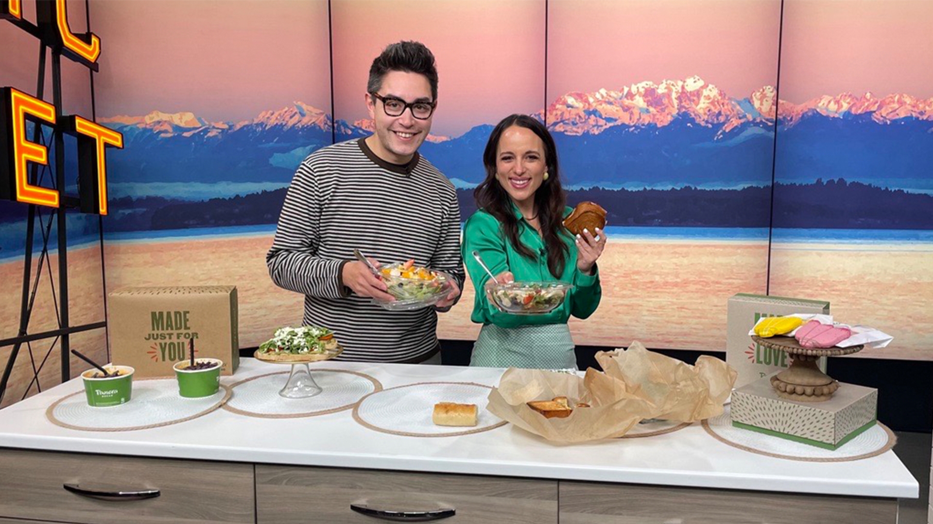 From Croque Monsieur Croissant Toast to the Street Corn Chowder, Kelly and Executive Producer Joseph Suttner eat their way through Panera's new menu items. #newdaynw