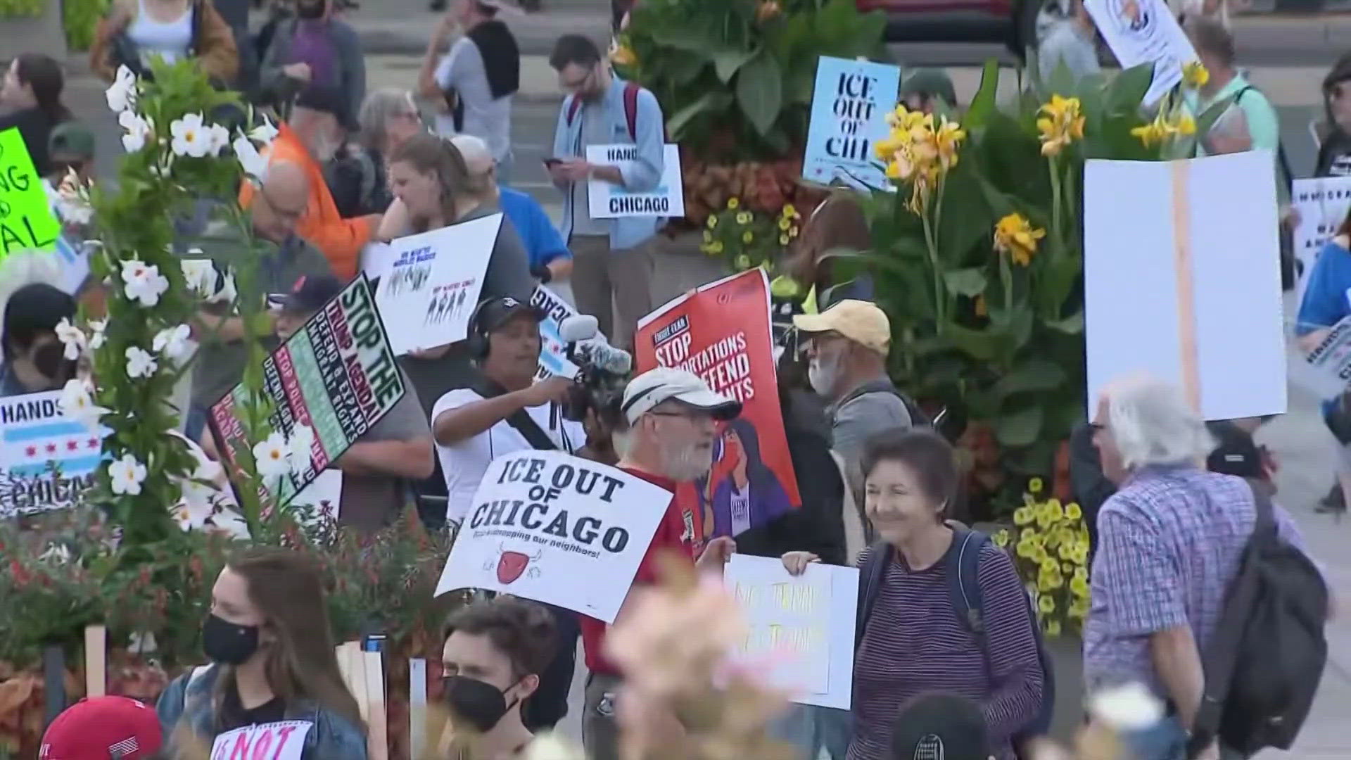 Protests growing in Chicago as ICE activities ramp up | king5.com