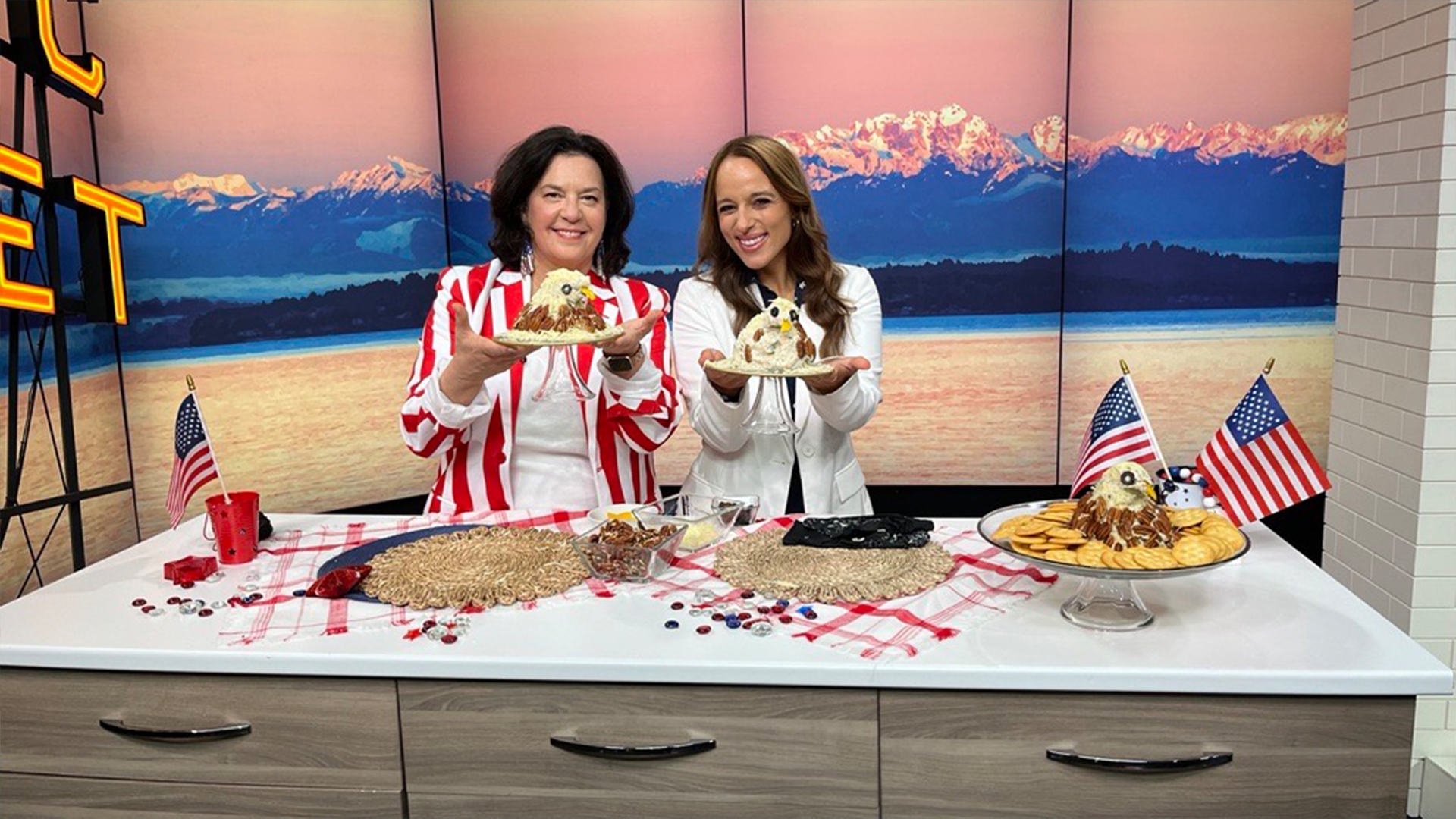 The 'Chee-agle' is a fun and easy way to add patriotic fun into any celebration! #newdaynw