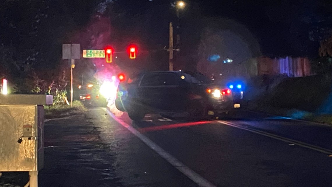 Robbery suspects arrested in Kent following police pursuit | king5.com