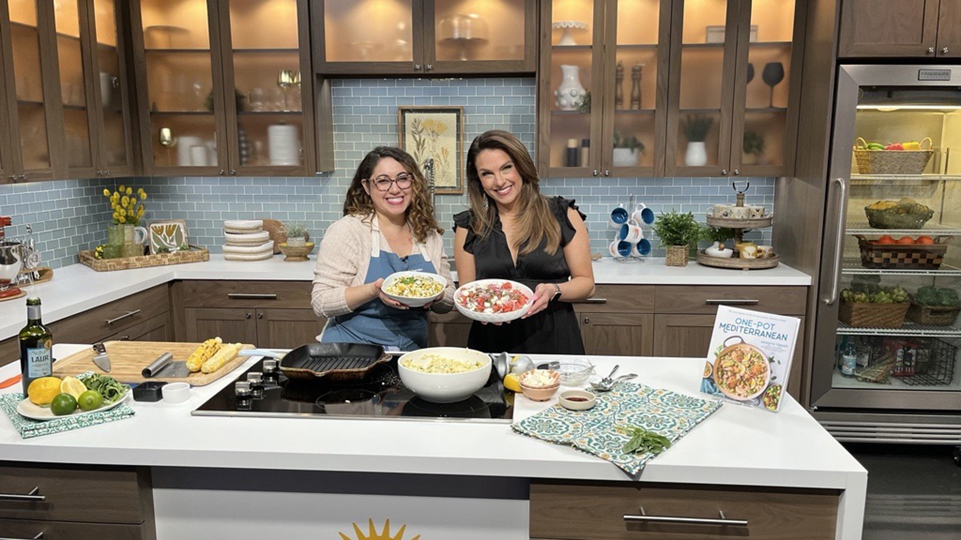 This lemon orzo salad with corn and basil from Little Ferraro Kitchen will wow any party this summer. #newdaynw