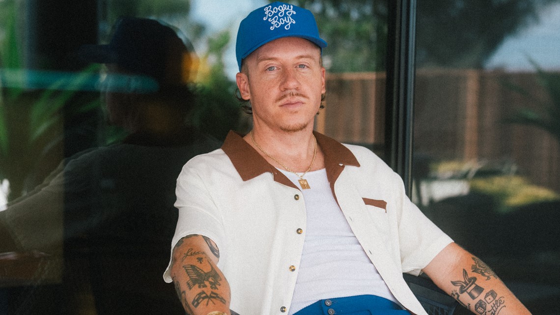 does macklemore have tattoos