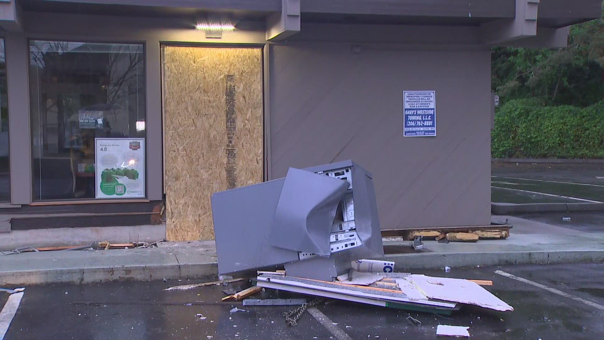 The Washington Federal Bank in south Seattle was the target of thieves.