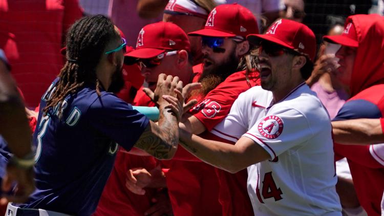 Mariners-Angels benches-clearing brawl leads to 12 suspensions