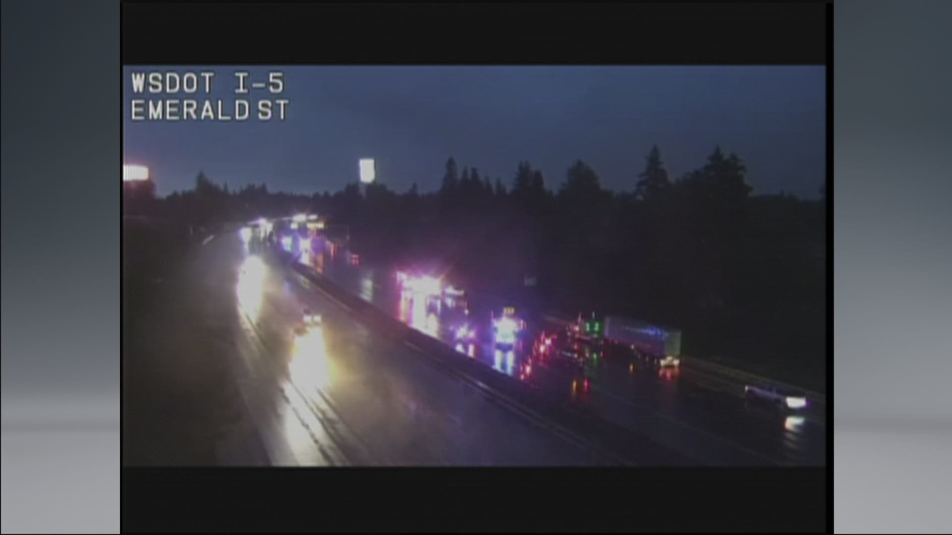 Deadly crash blocks lanes of northbound I-5 in Fife | king5.com