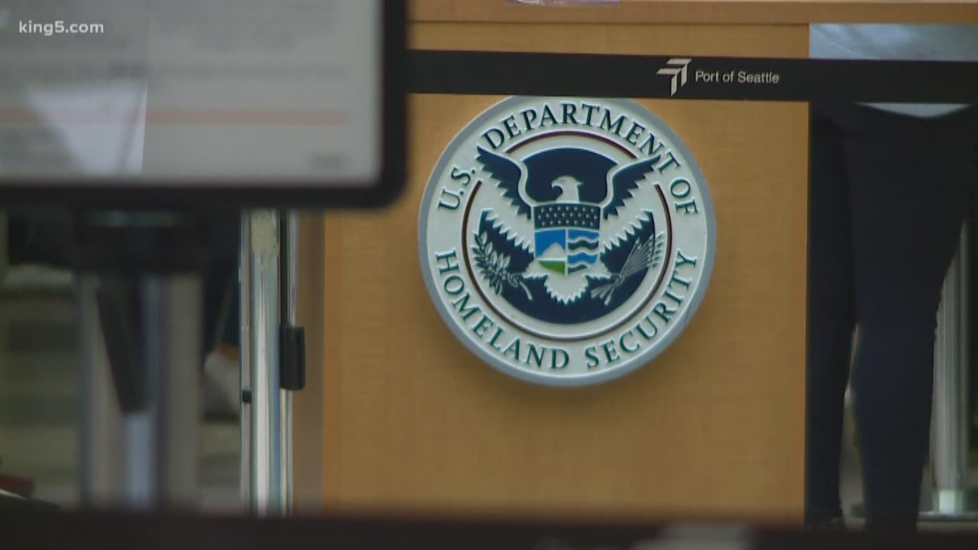 There are roughly 2,000 federal workers at SeaTac airport who are furloughed or working without pay. Some of them are turning to food stamps and loans, while negotiating with their landlords to give them a break on their rent. KING 5's Ted Land visited an event designed to connect those workers with help.