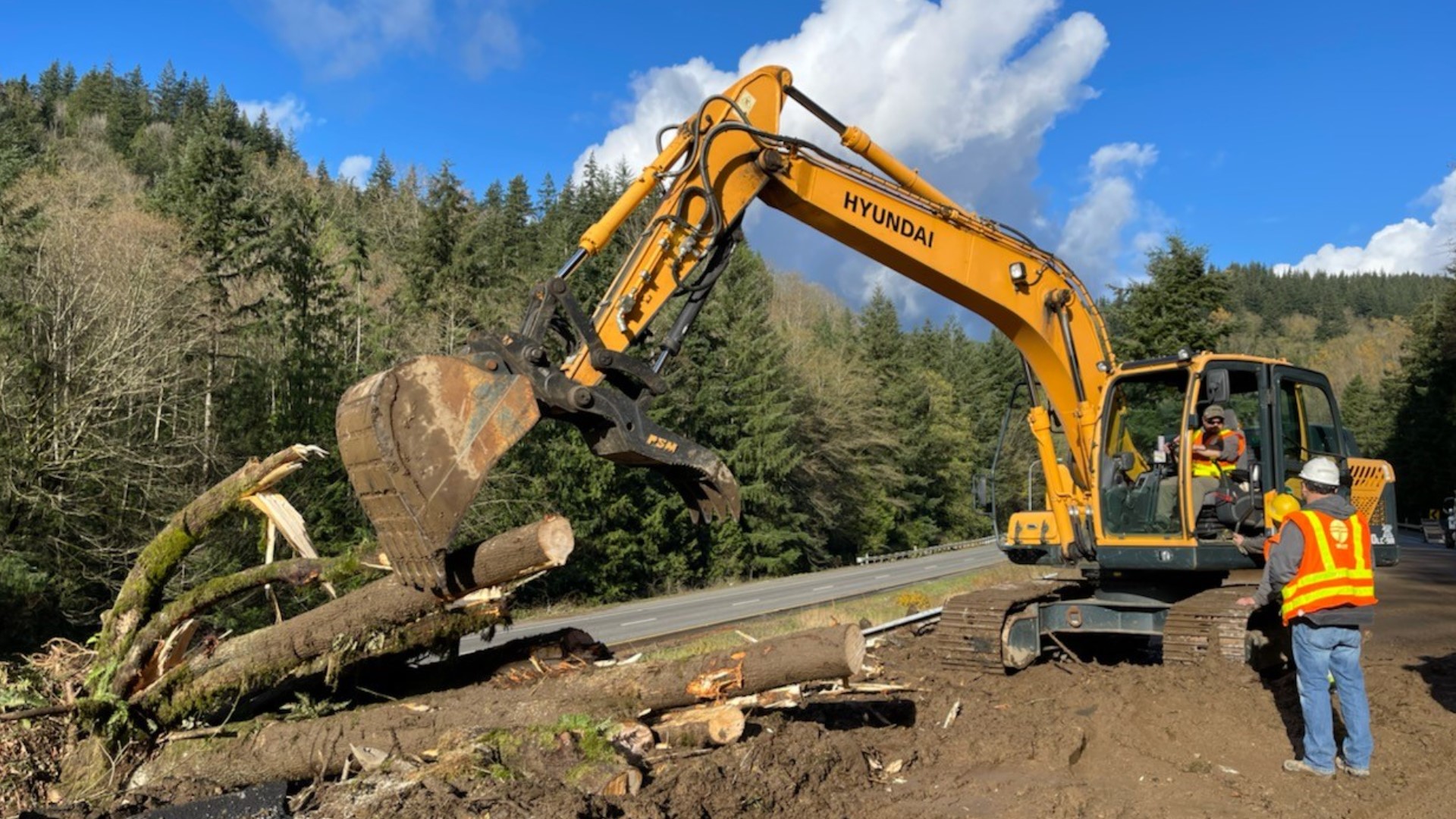 Interstate 5 closed south of Bellingham due to landslide | king5.com