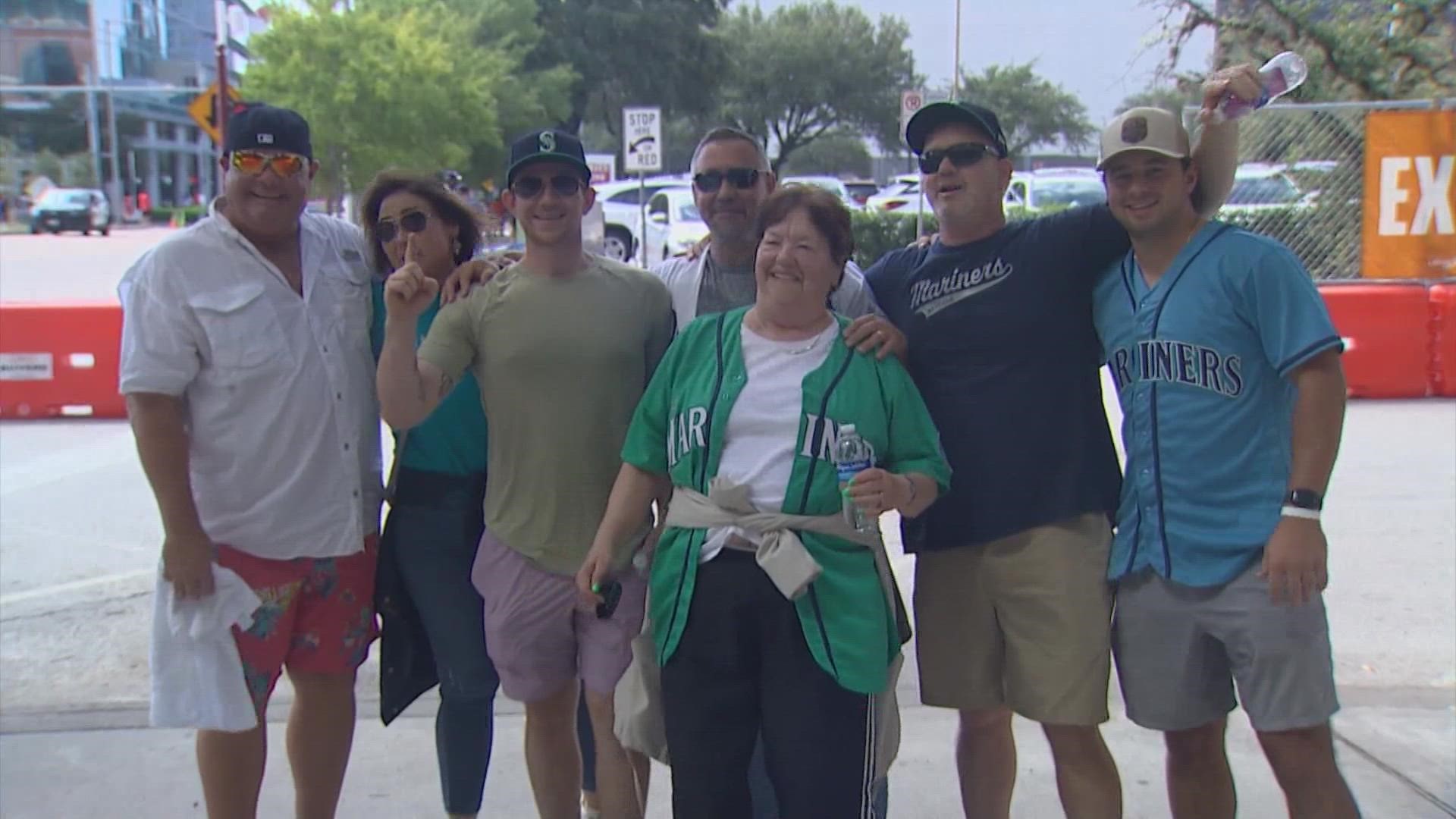 Cal Raleigh's family rallies in Houston for Mariners vs. Astros Game 2