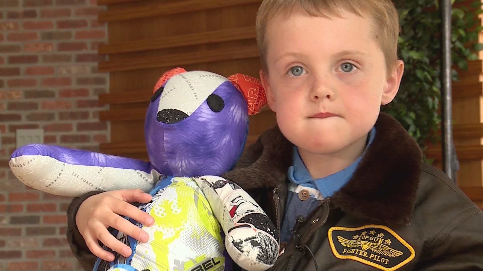 Caleb Innes RARE Bears help comfort and connect kids with rare diseases | king5.com