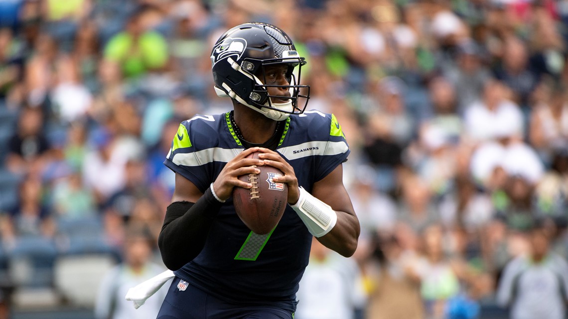 Seahawks pick Smith starter after preseason loss to Cowboys