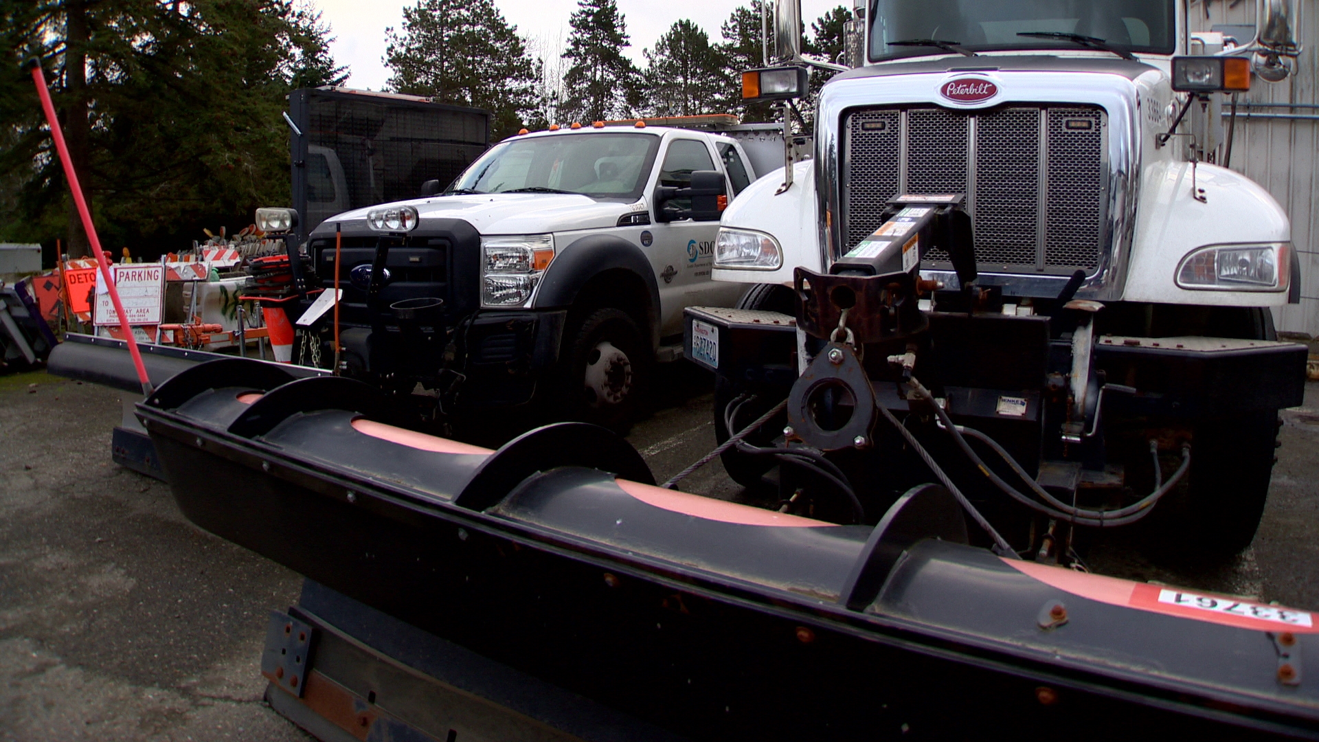 Concerns over slick roads on morning commute have Seattle crews working ...