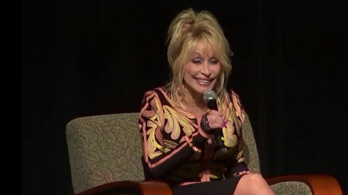 Hello, Dolly! Parton launches Imagination Library in Washington