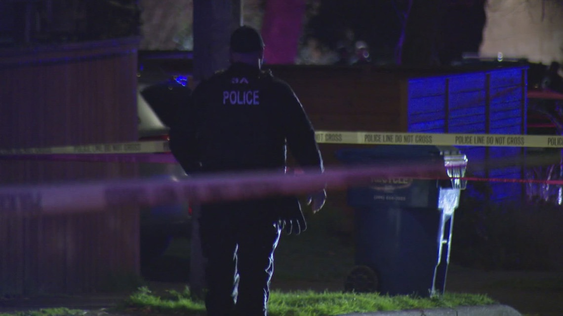 Kansas man accused of shooting at Seattle police officers