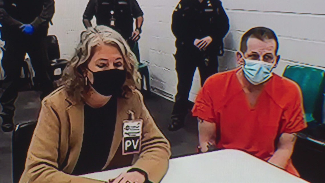 Man suspected of killing Everett police officer formally charged ...