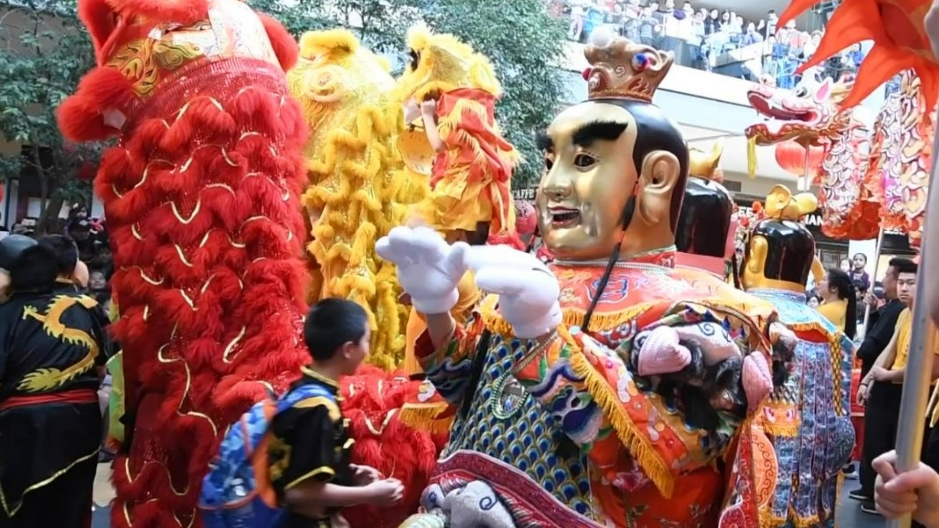 bladre mager Markér Bellevue Square celebrates Lunar New Year Saturday | king5.com