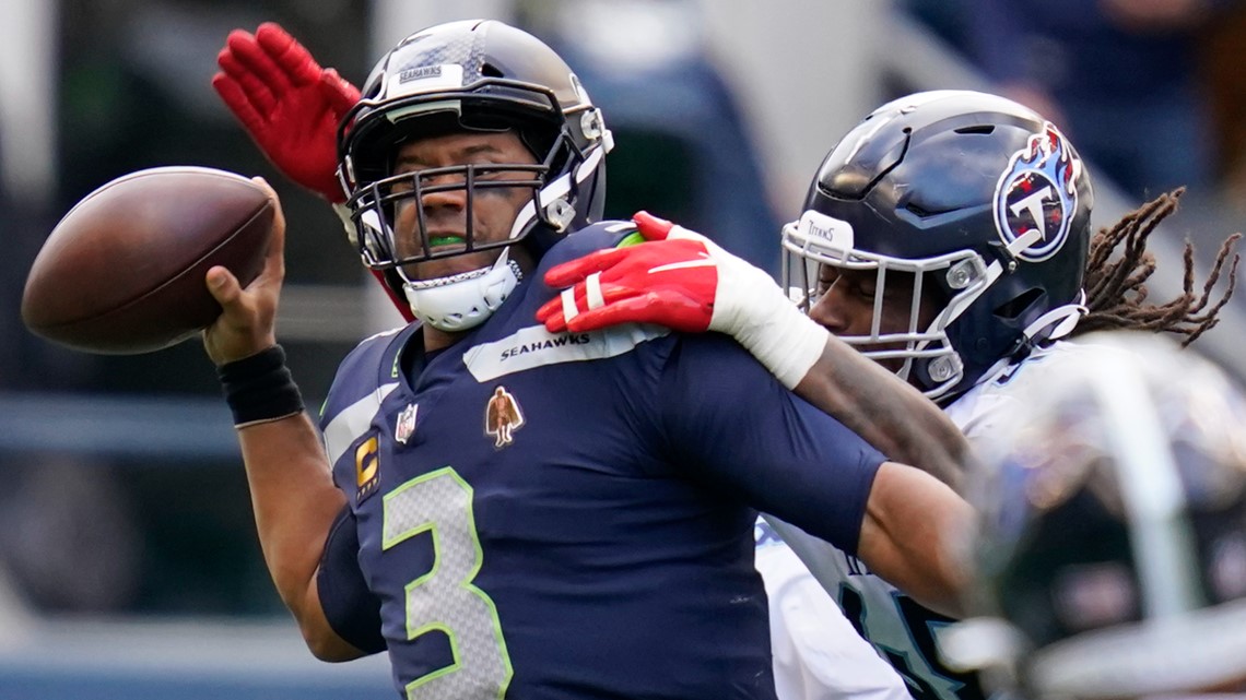 Efficient Russell Wilson leads Seahawks past Colts 28-16 in opener