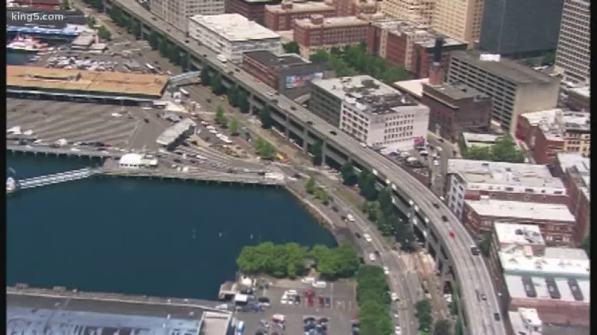 KING 5's Jake Whittenberg maps out what effect on downtown traffic the new tunnel will have.