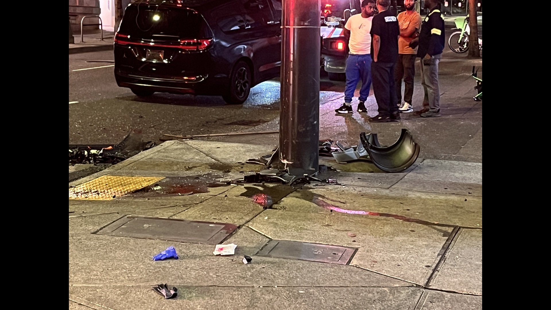 Seattle police car t-bones Uber after running red light, driver says ...