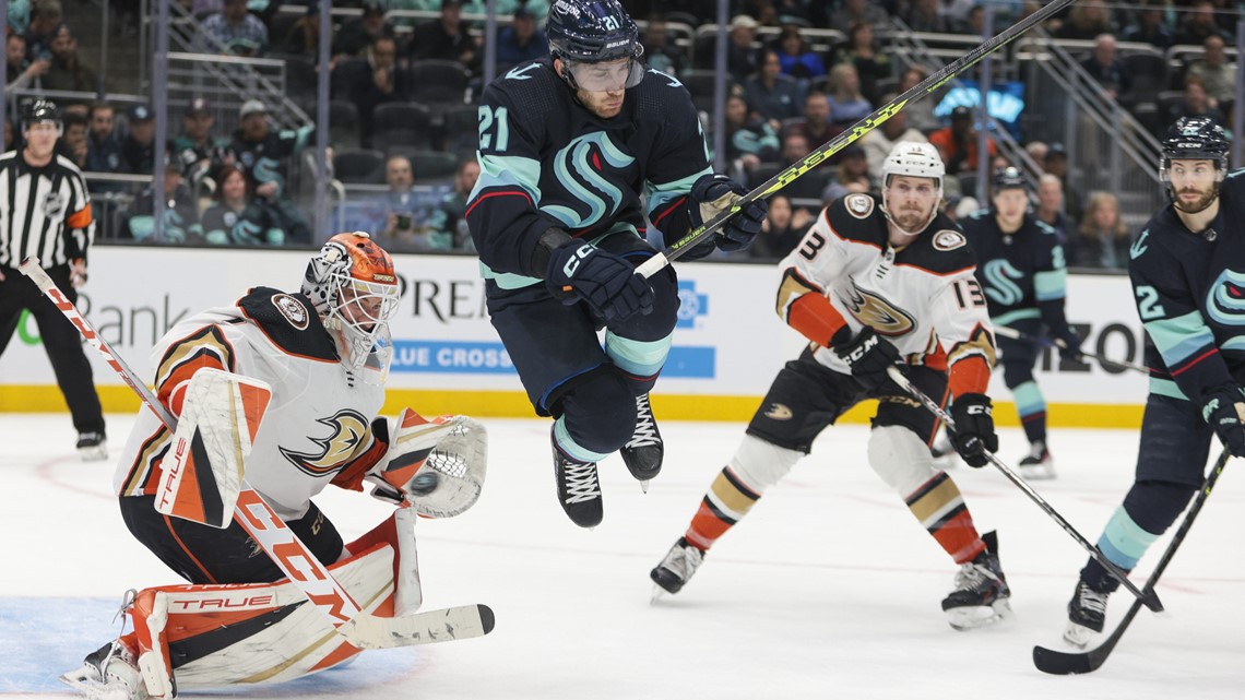 Kraken head to the Ducks in Pacific Division action | king5.com