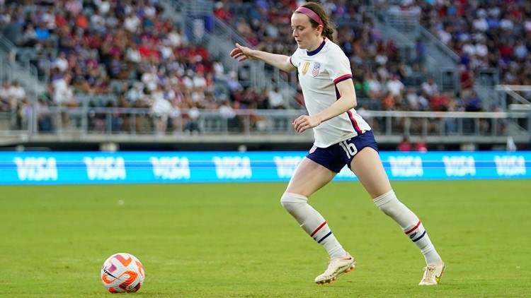 Lavelle scores 2 goals, US women beat New Zealand 5-0