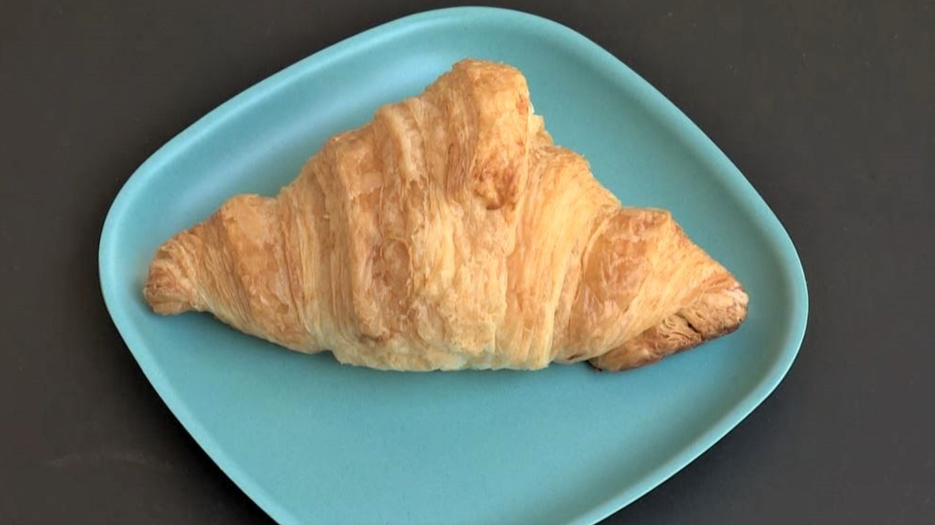 Jeff Powers cycled to, tasted, and ranked croissants from 30 bakeries. #k5evening