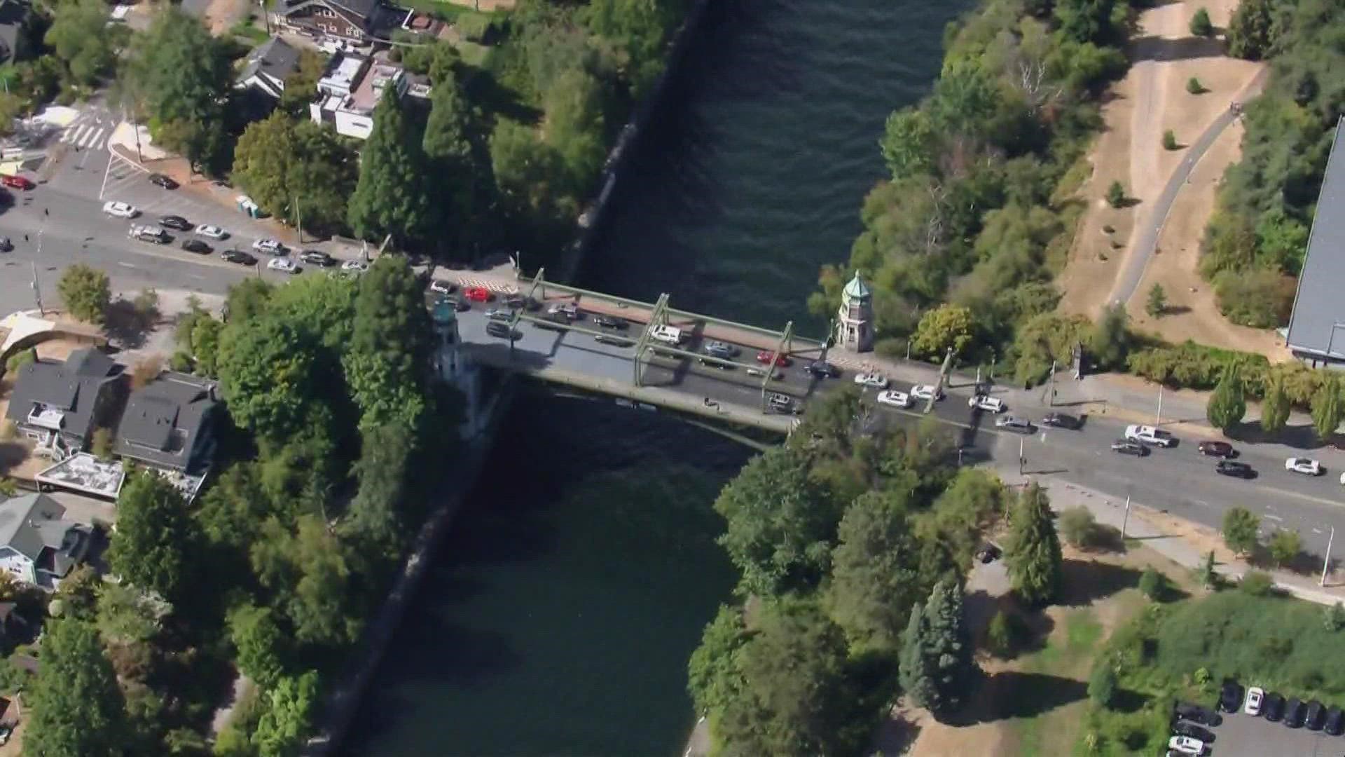 Both directions of the Montlake Bridge will close to vehicle traffic starting at 10 p.m. Friday, Oct. 29 and last through 5 a.m. Monday, Nov. 1.
