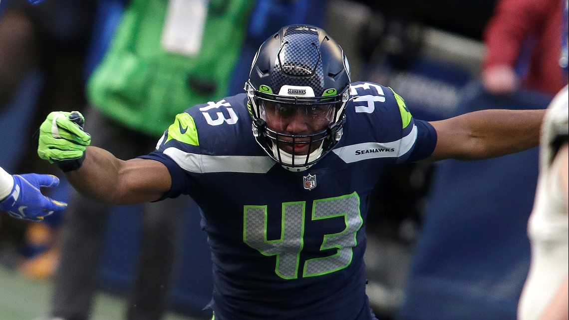 Seattle Seahawks' Carlos Dunlap on Russell Wilson: 'He told me